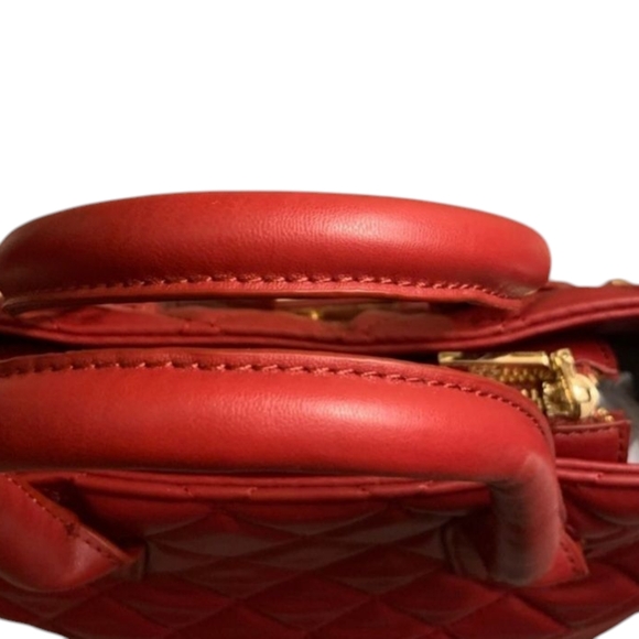 Studio Badgley Mishka Big Diamond Quilted Tote With Front Lock - Picture 6 of 6